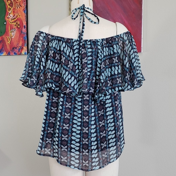 RELISHED Ruffle Patterned off the Shoulder Top - Picture 5 of 10